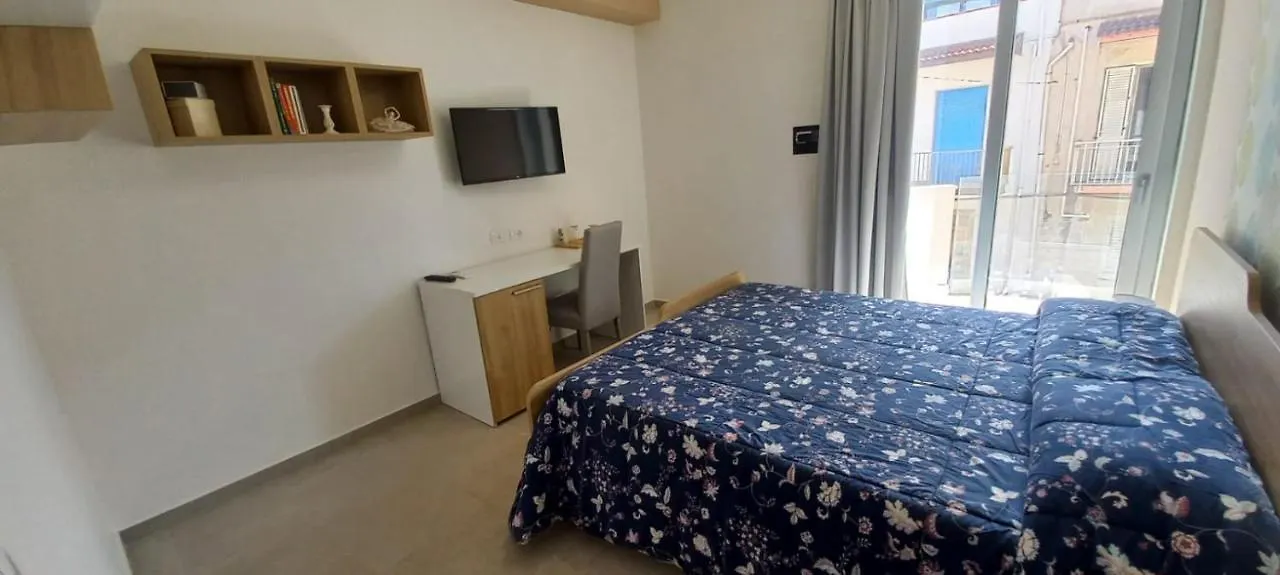 Hz Bed & Breakfast And Apartments Torre Forte