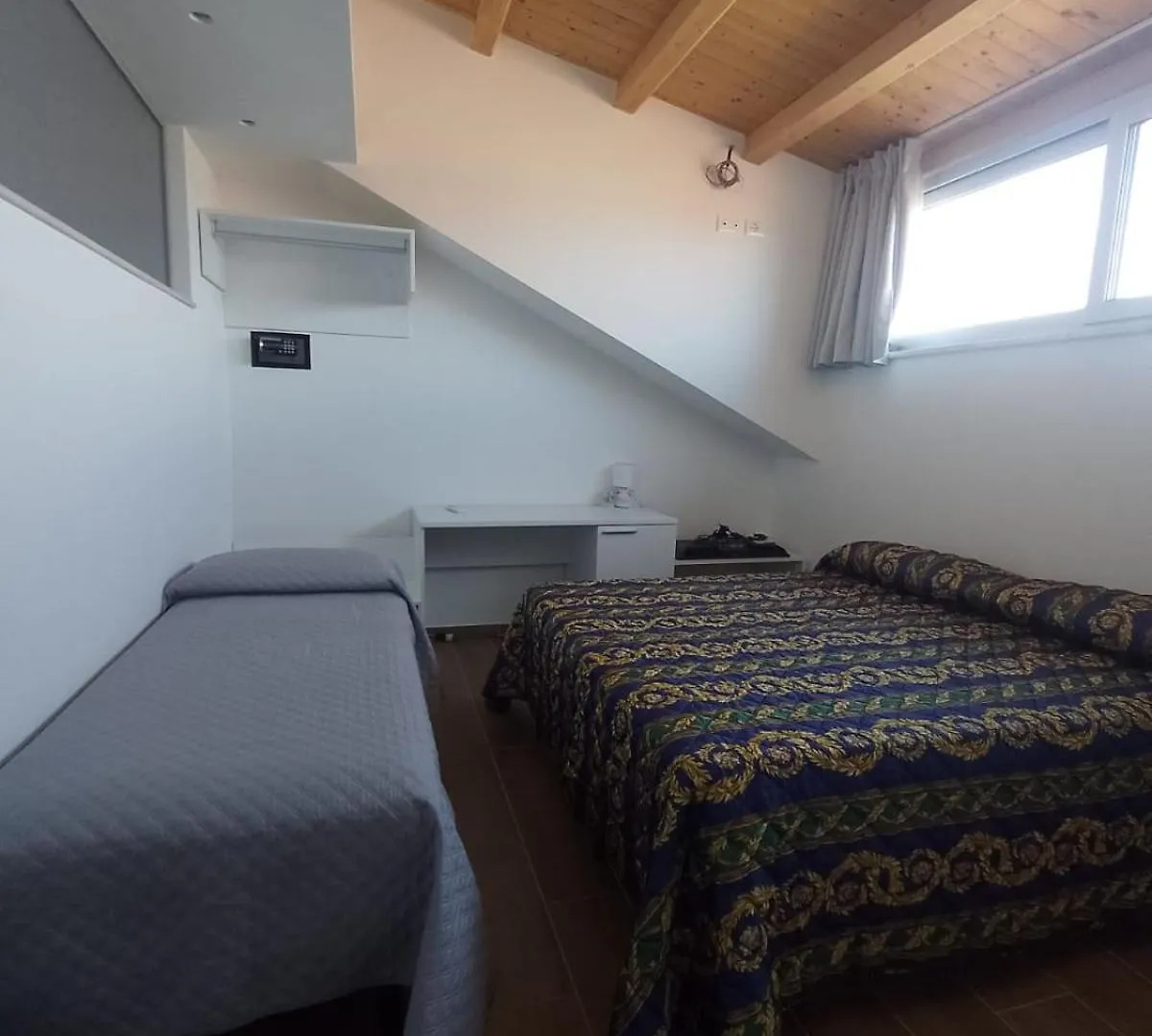 Hz Bed & Breakfast And Apartments Torre Forte