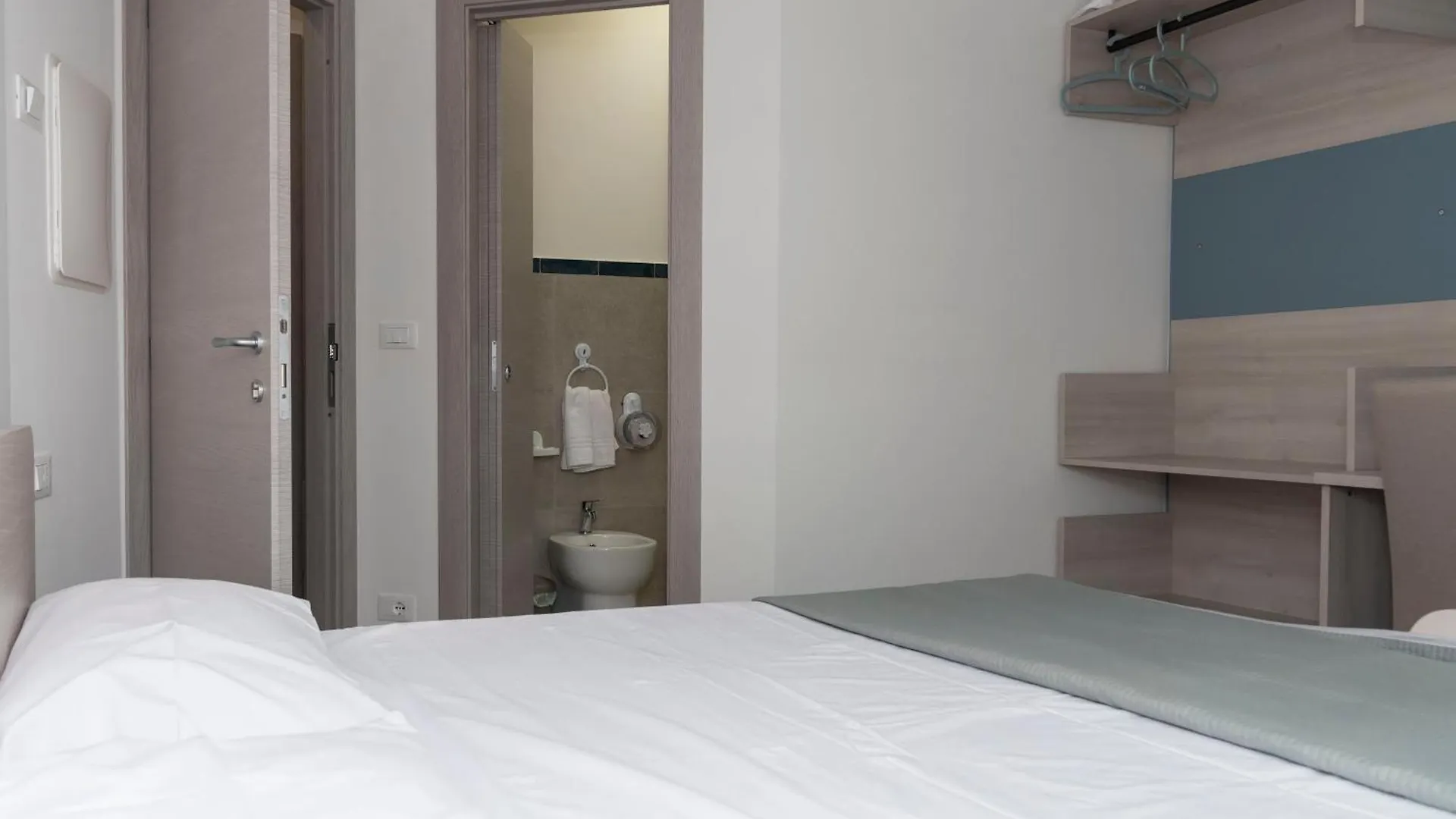 Hz Bed & Breakfast And Apartments Torre Forte